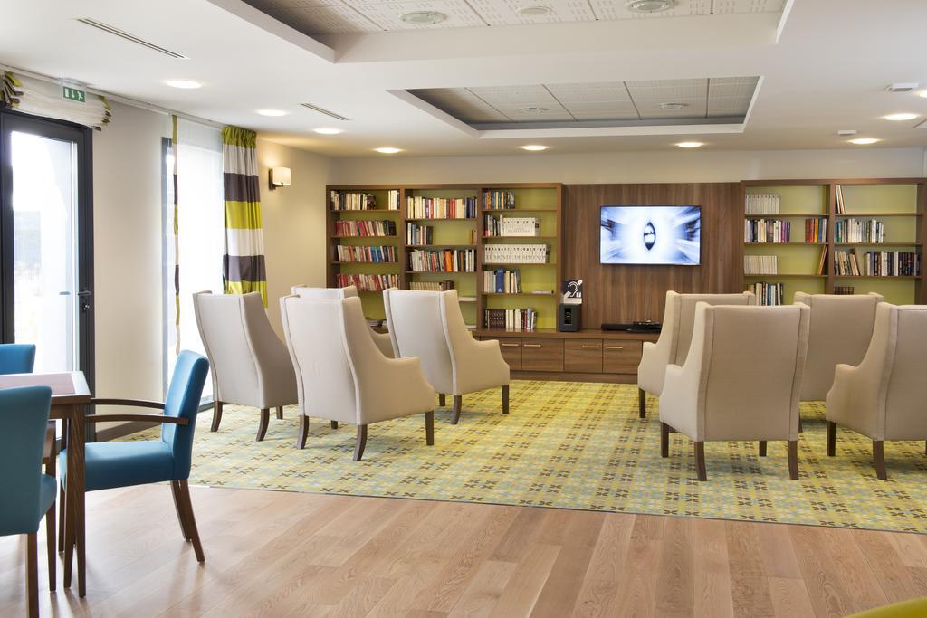 Domitys La Fleur De Lin Aparthotel Ландерно Екстериор снимка